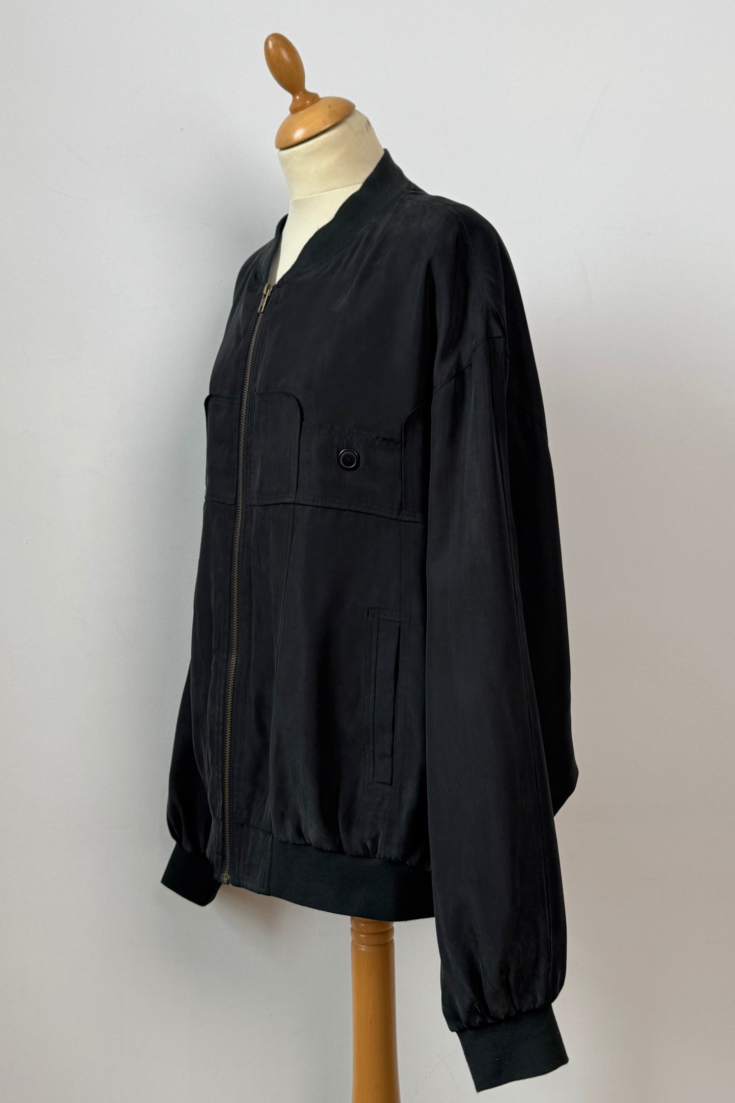 BLACK SILK BOMBER SIZE XL/XXL UK 14/16