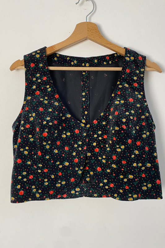 Two-piece set Floral Waistcoat top & A-line skirt SIZE S/M
