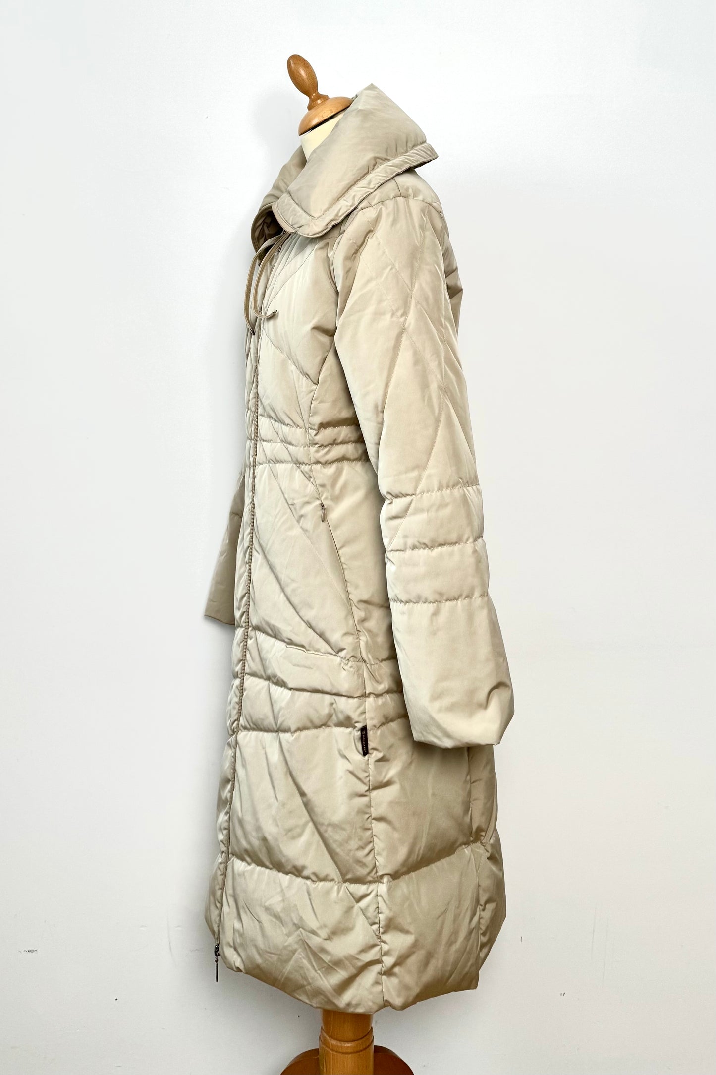 Ivory Moncler Puffer Coat in Size M UK 10
