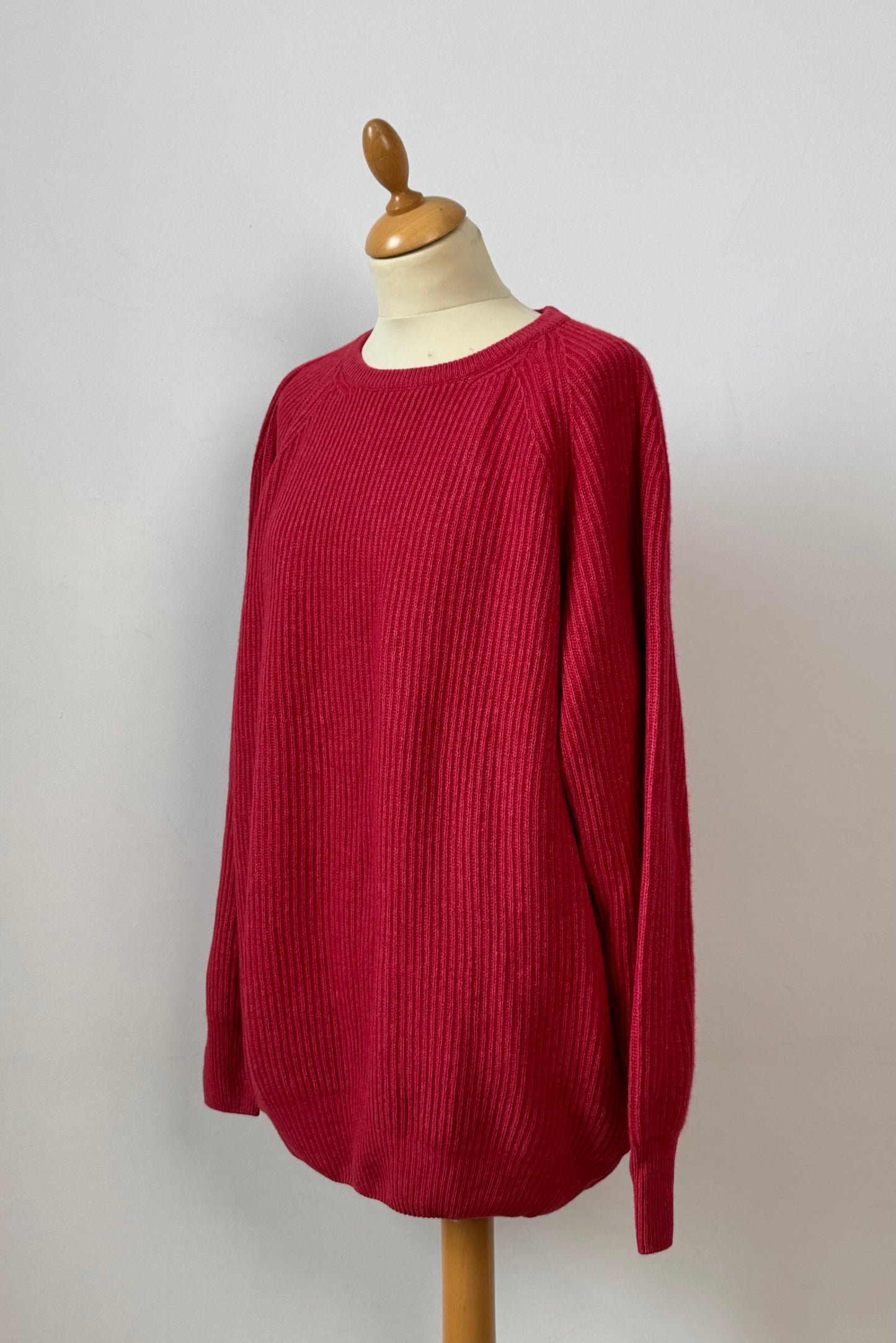 RASPBERRY RED SIZE XL UK 14/16