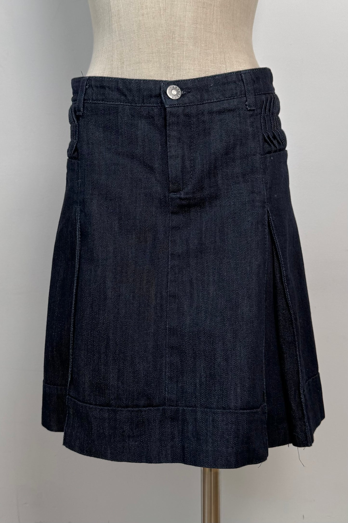 Sisley Box Pleated Denim Skirt in Size S/M UK 6/8