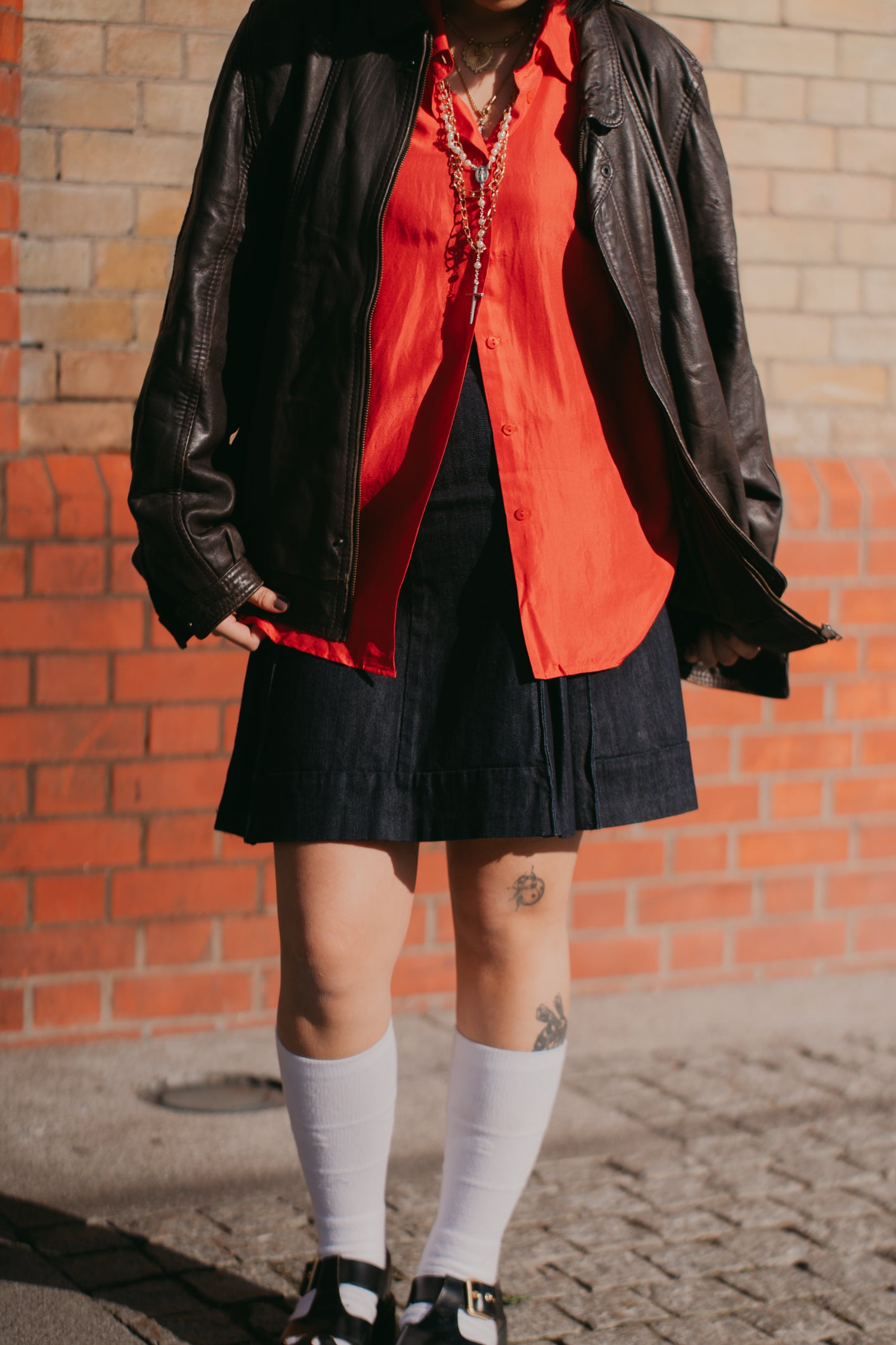 Sisley Box Pleated Denim Skirt in Size S/M UK 6/8