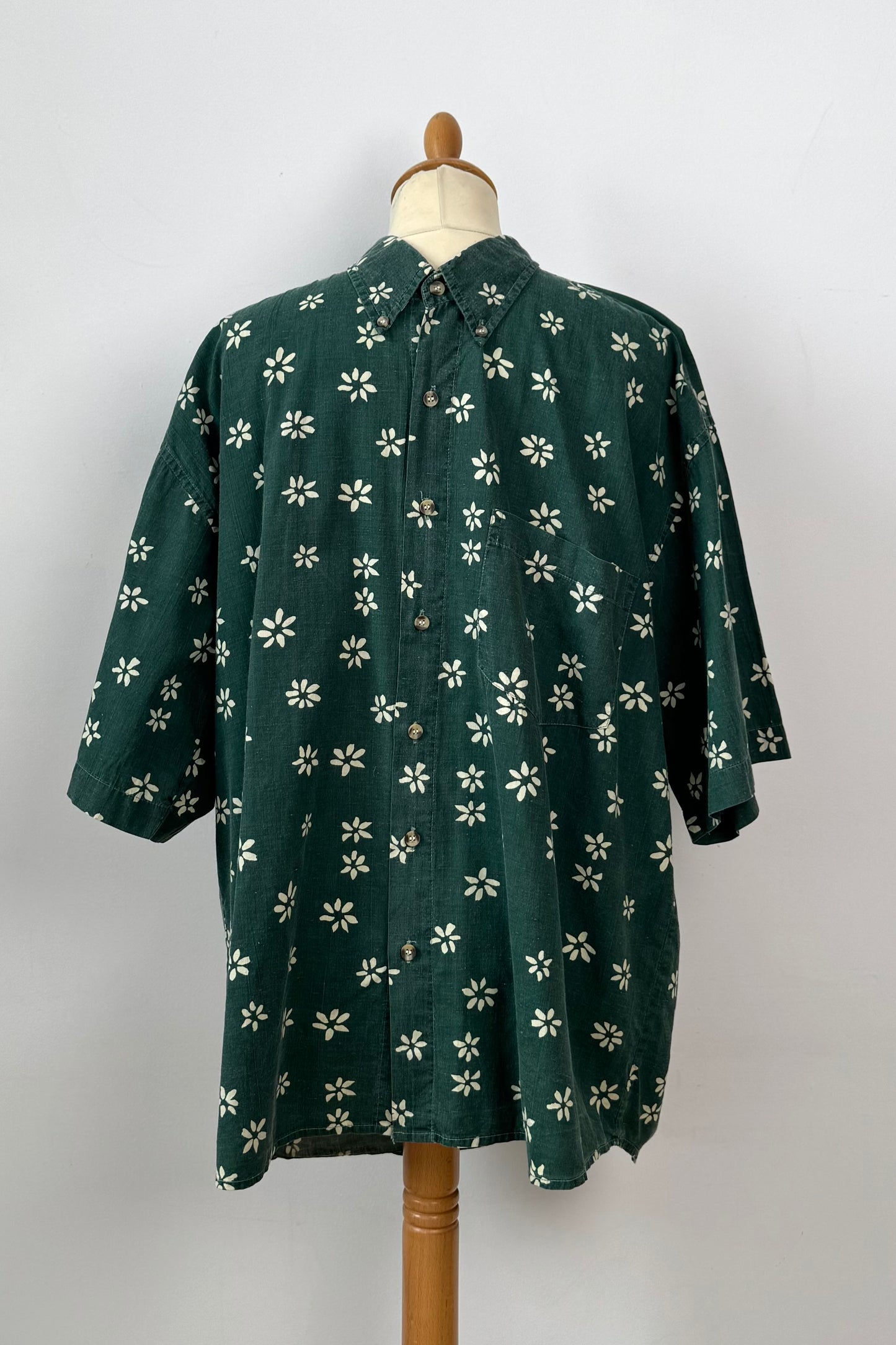 FLOWER GREEN SHIRT SIZE L UK 12