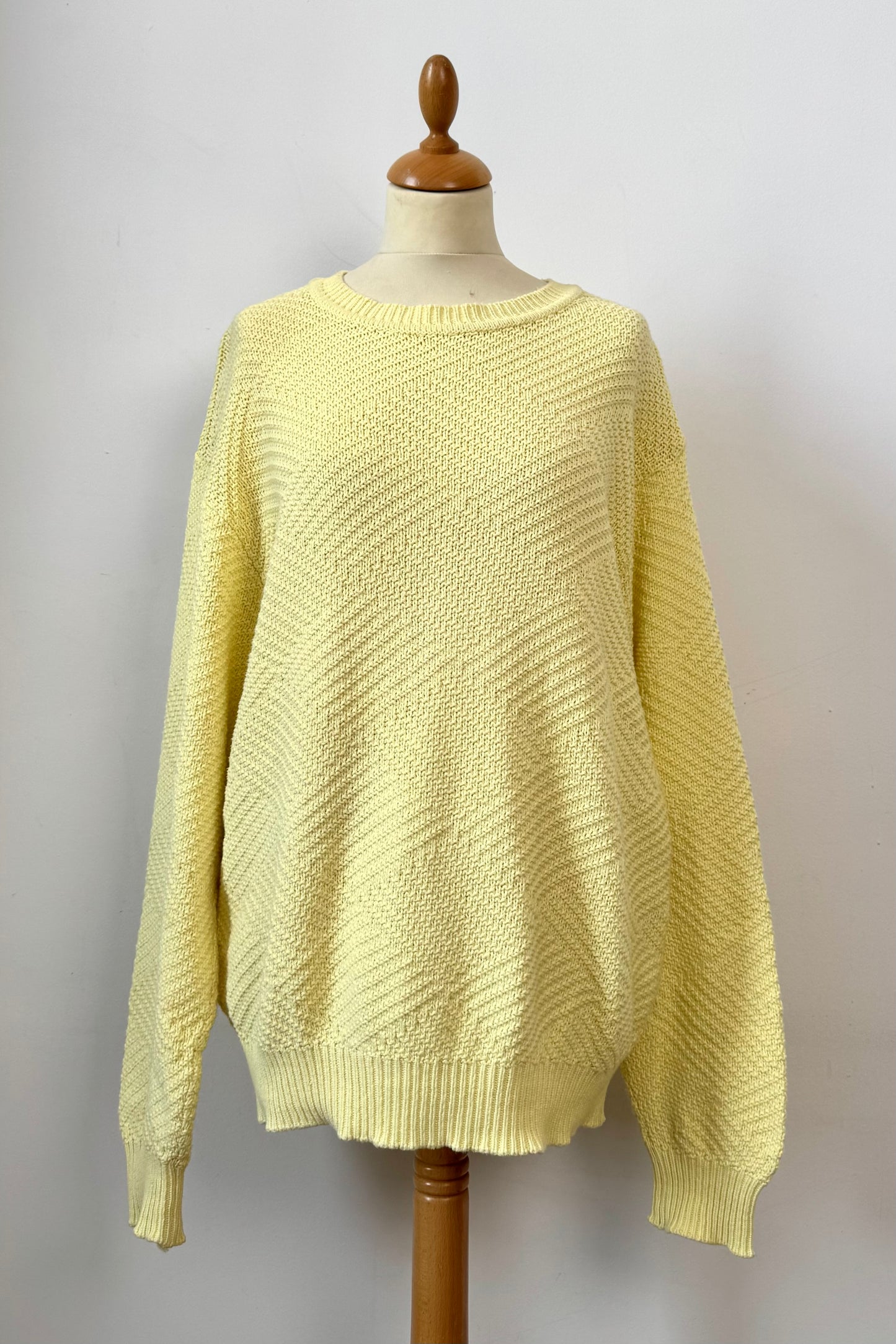 YELLOW JUMPER SIZE L/XL UK 12/14