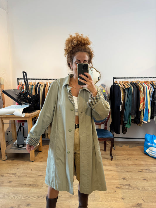 TRENCH COAT SIZE L