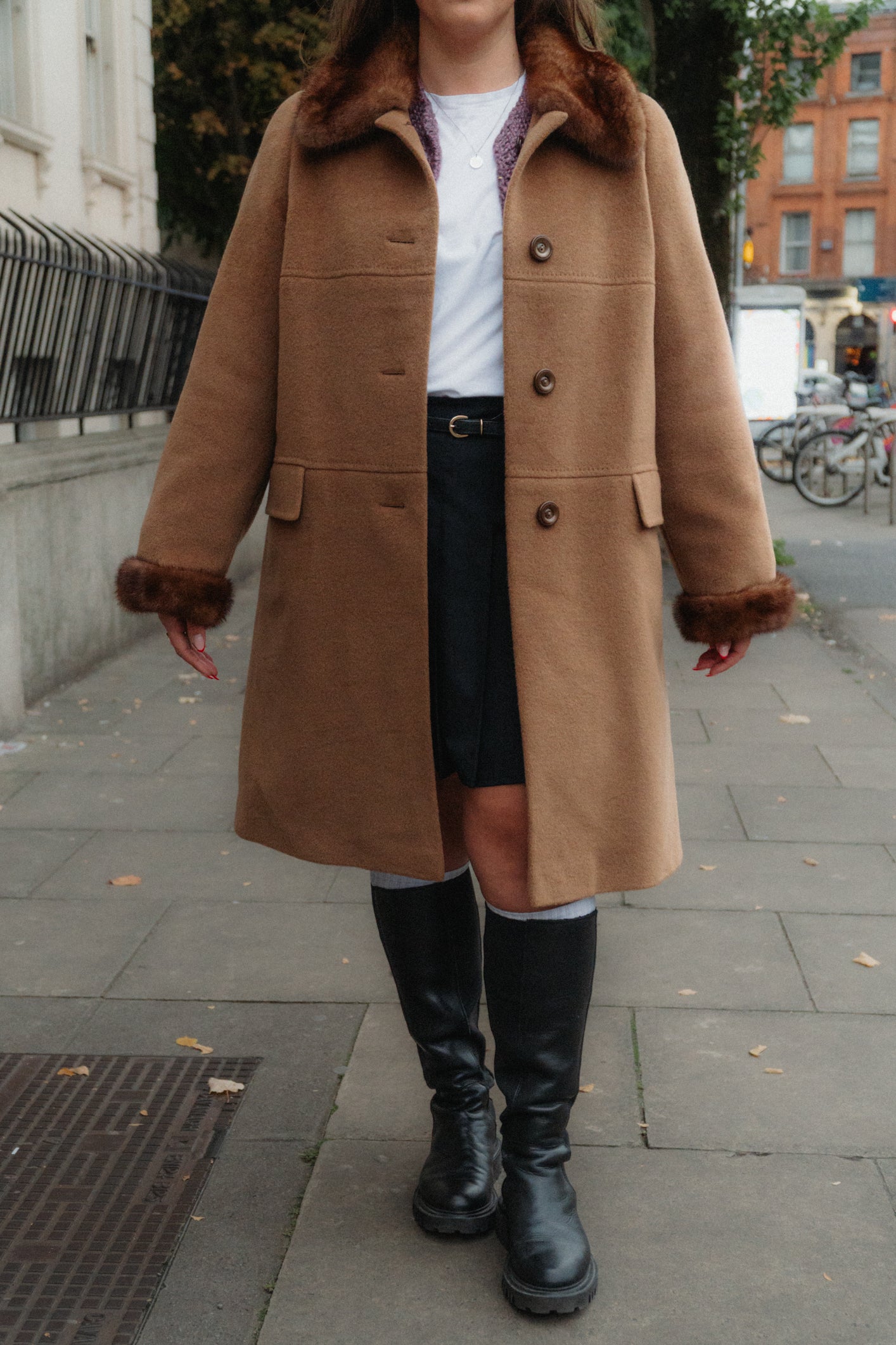 Camel Wool Coat with Fur Collar 50s/60s Size L/XL UK 12/14