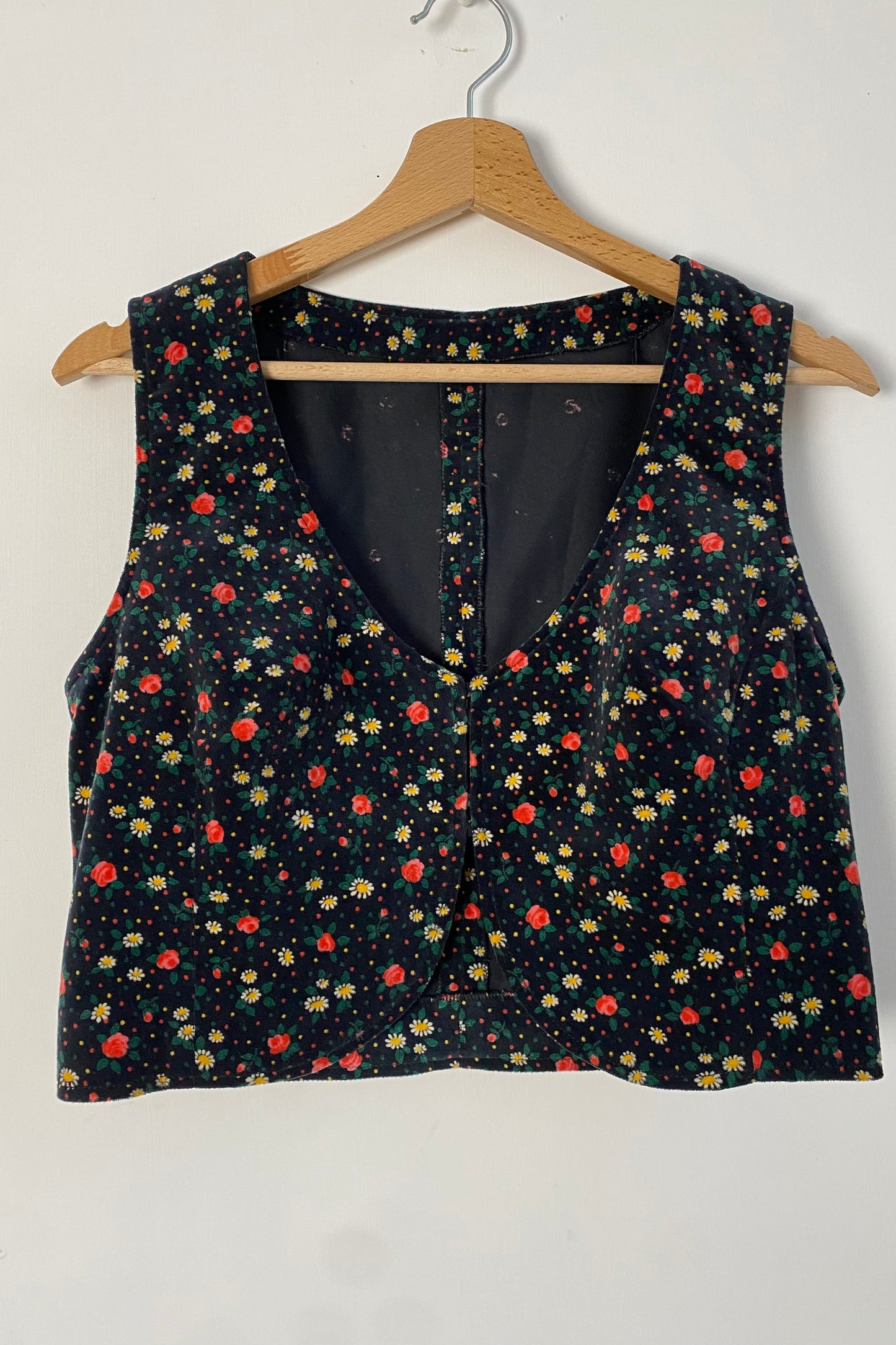 Two-piece set Floral Waistcoat top & A-line skirt SIZE S/M