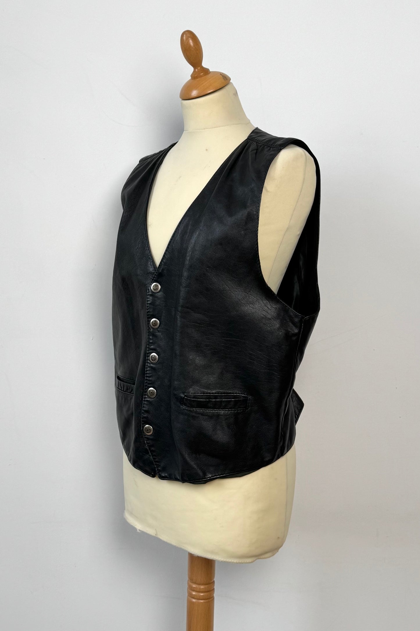 LEATHER VEST SIZE L UK 12