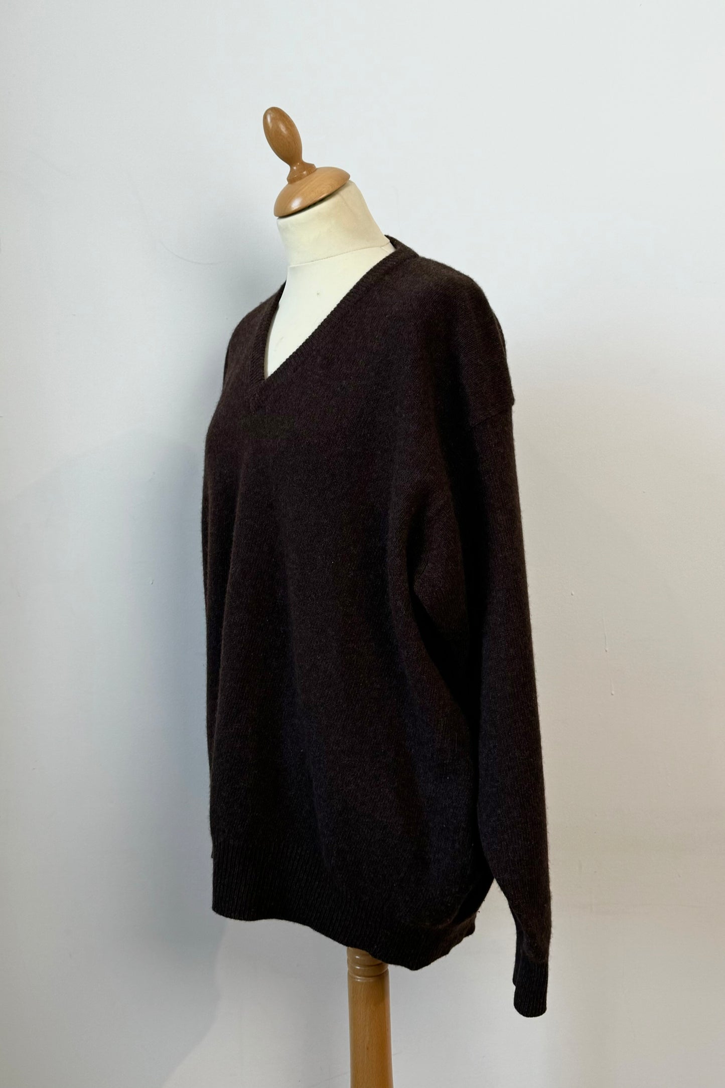 VALENTINO CHOCOLATE JUMPER SIZE L/XL UK 12/14