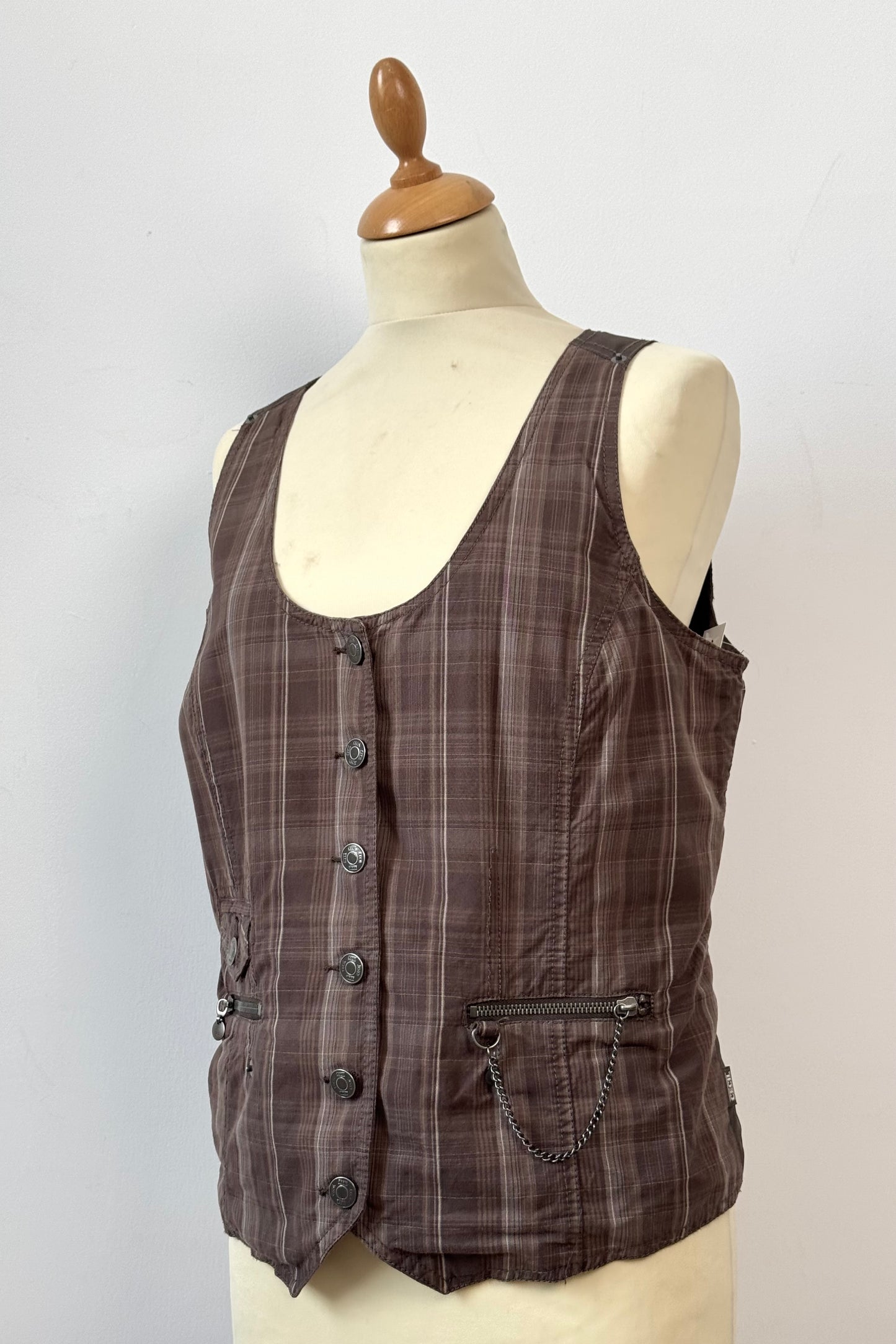 CHECKED VEST SIZE L UK 12/14
