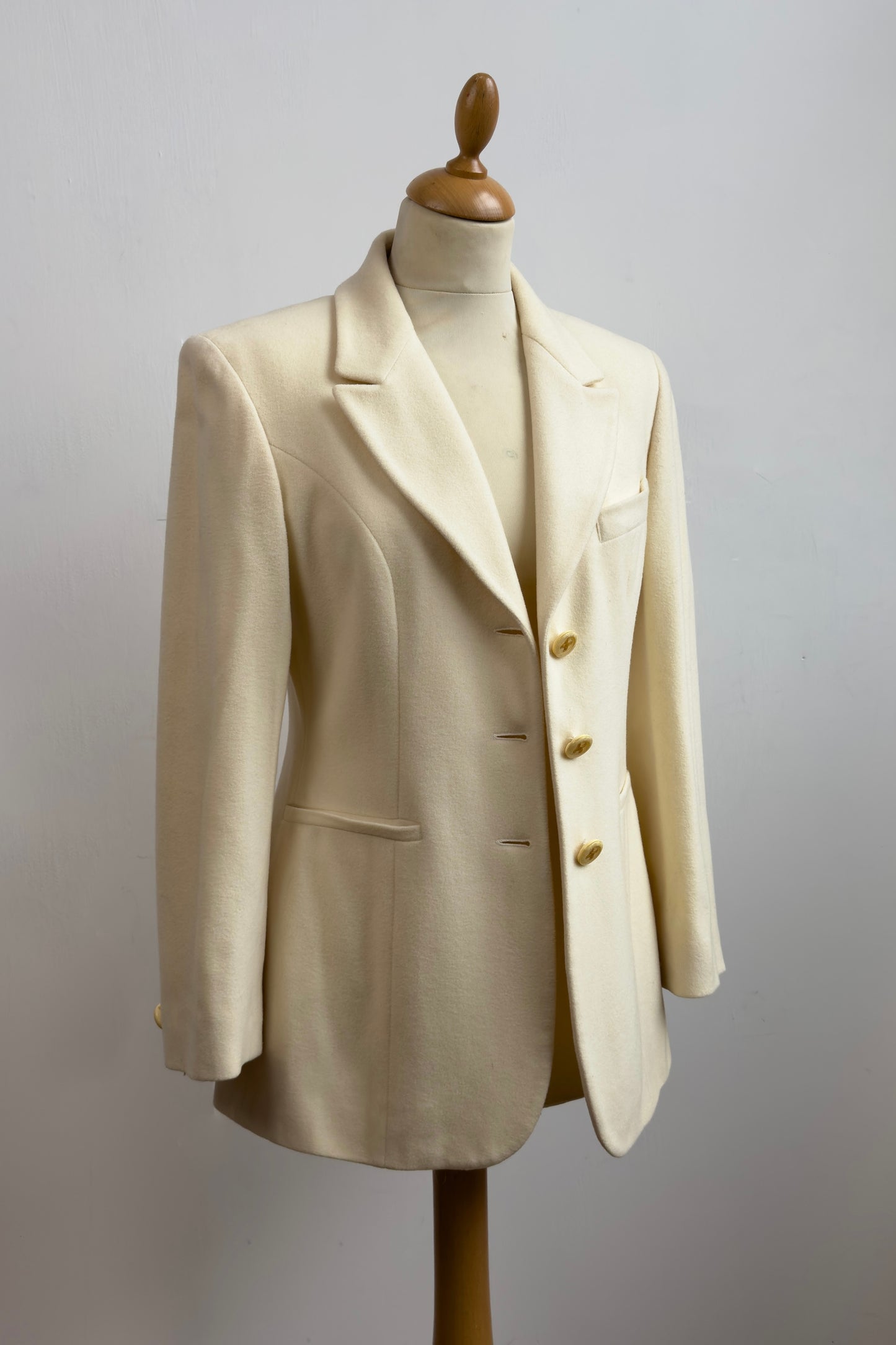 Sisley Cream Blazer Size S/M UK 8/10