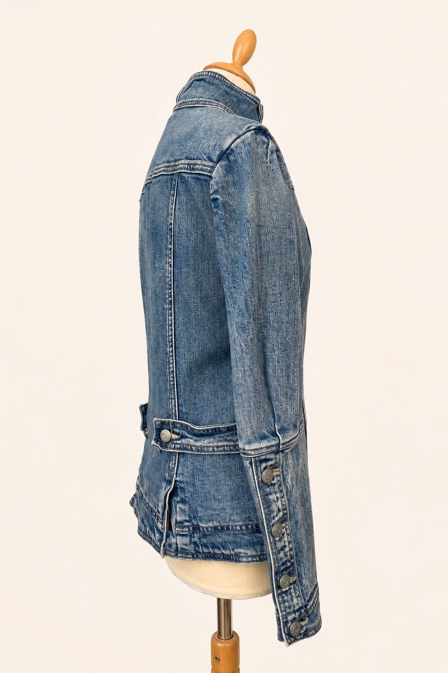 Light-Wash Denim Jacket Vintage Fragomina