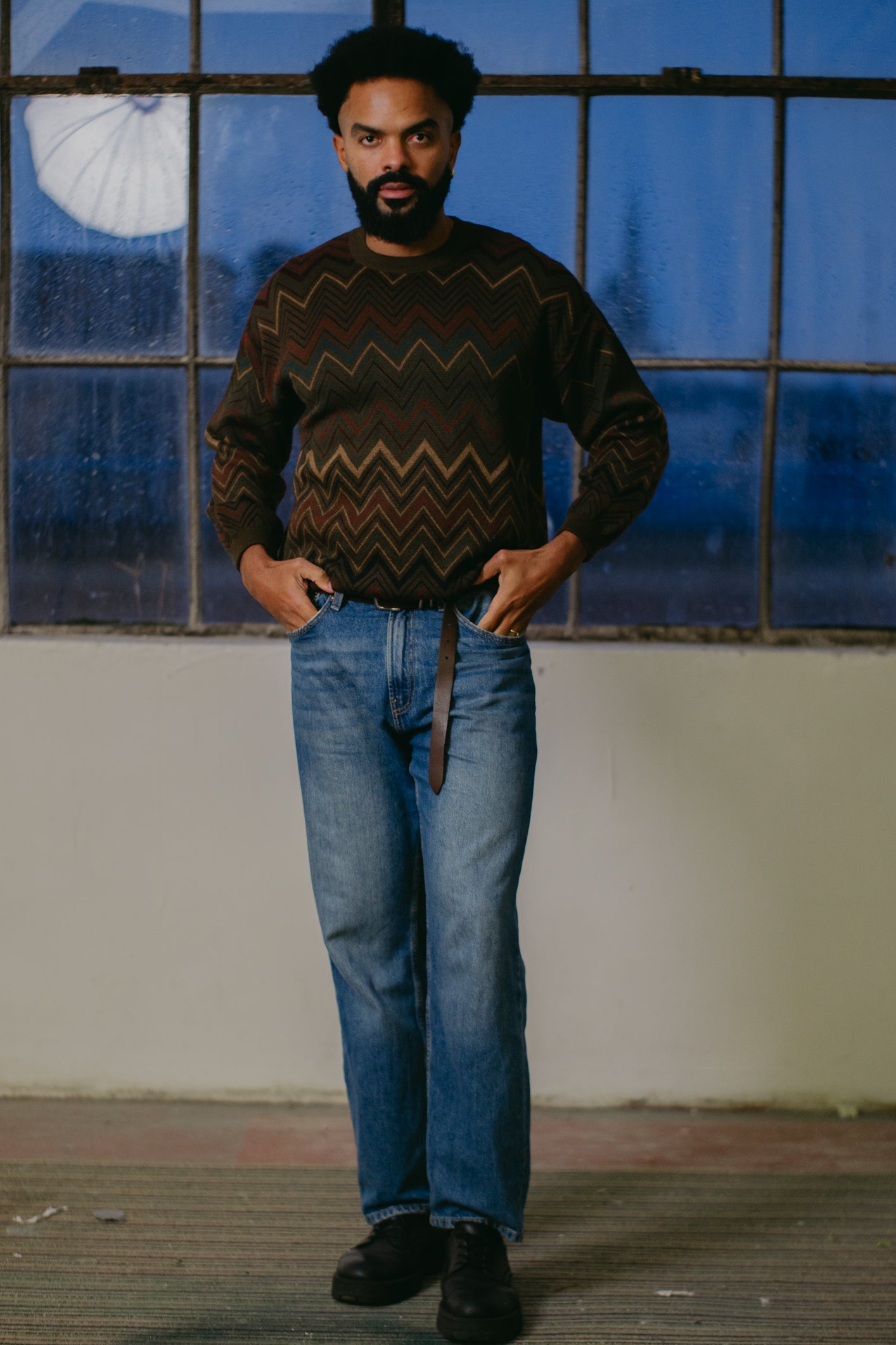 Brown knitted jumper featuring a zigzag pattern Size L UK 12