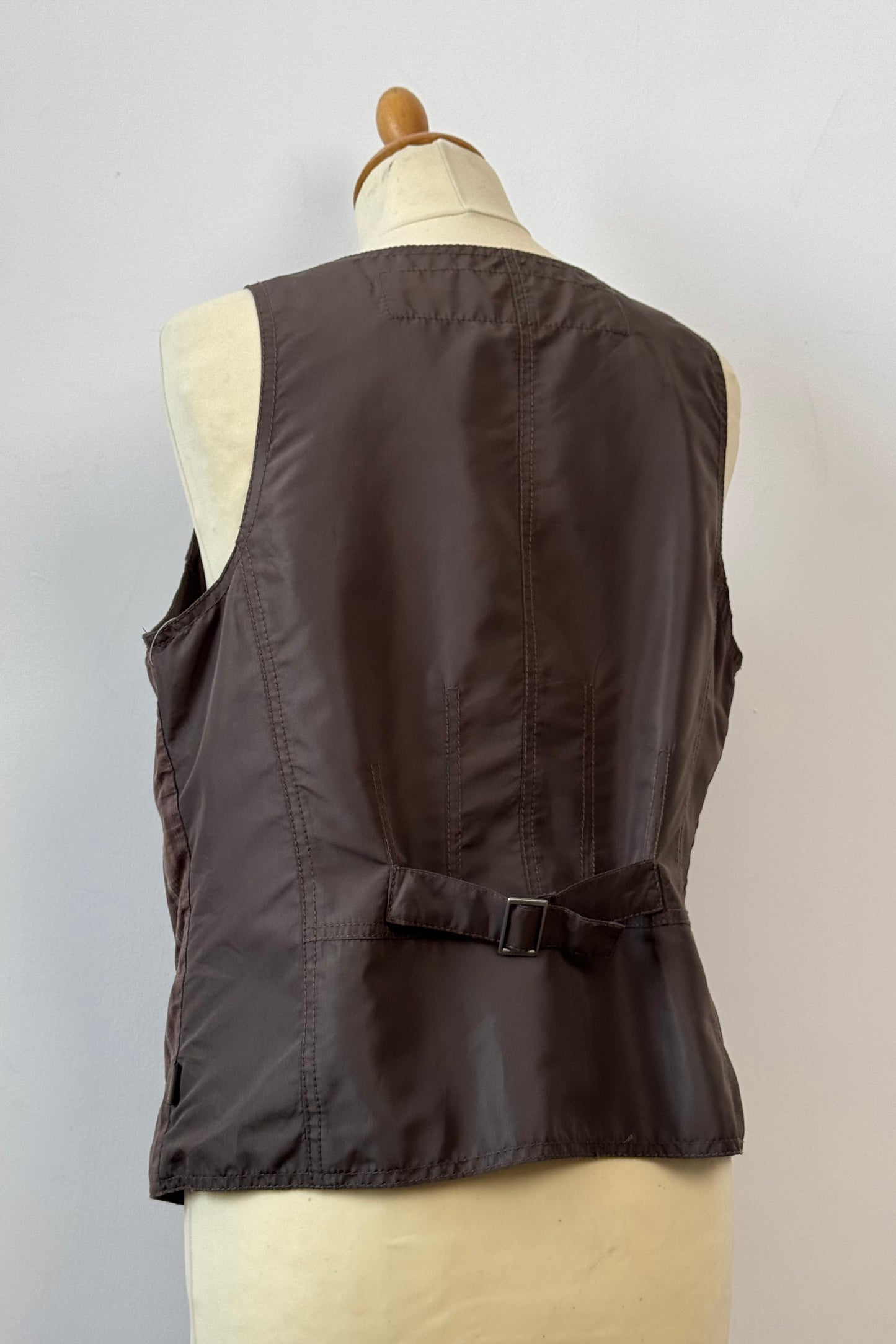 CHECKED VEST SIZE L UK 12/14
