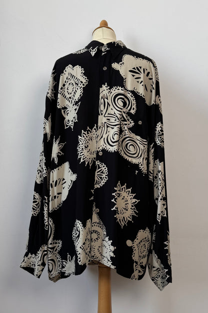 PRINTED FLOWY BLACK SHIRT SIZE XL UK 14/16