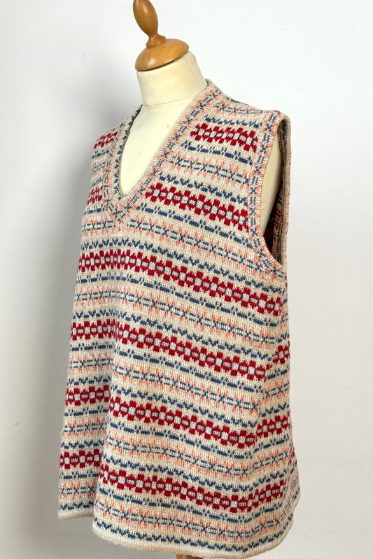 Pattern knit vest Size XL UK 14