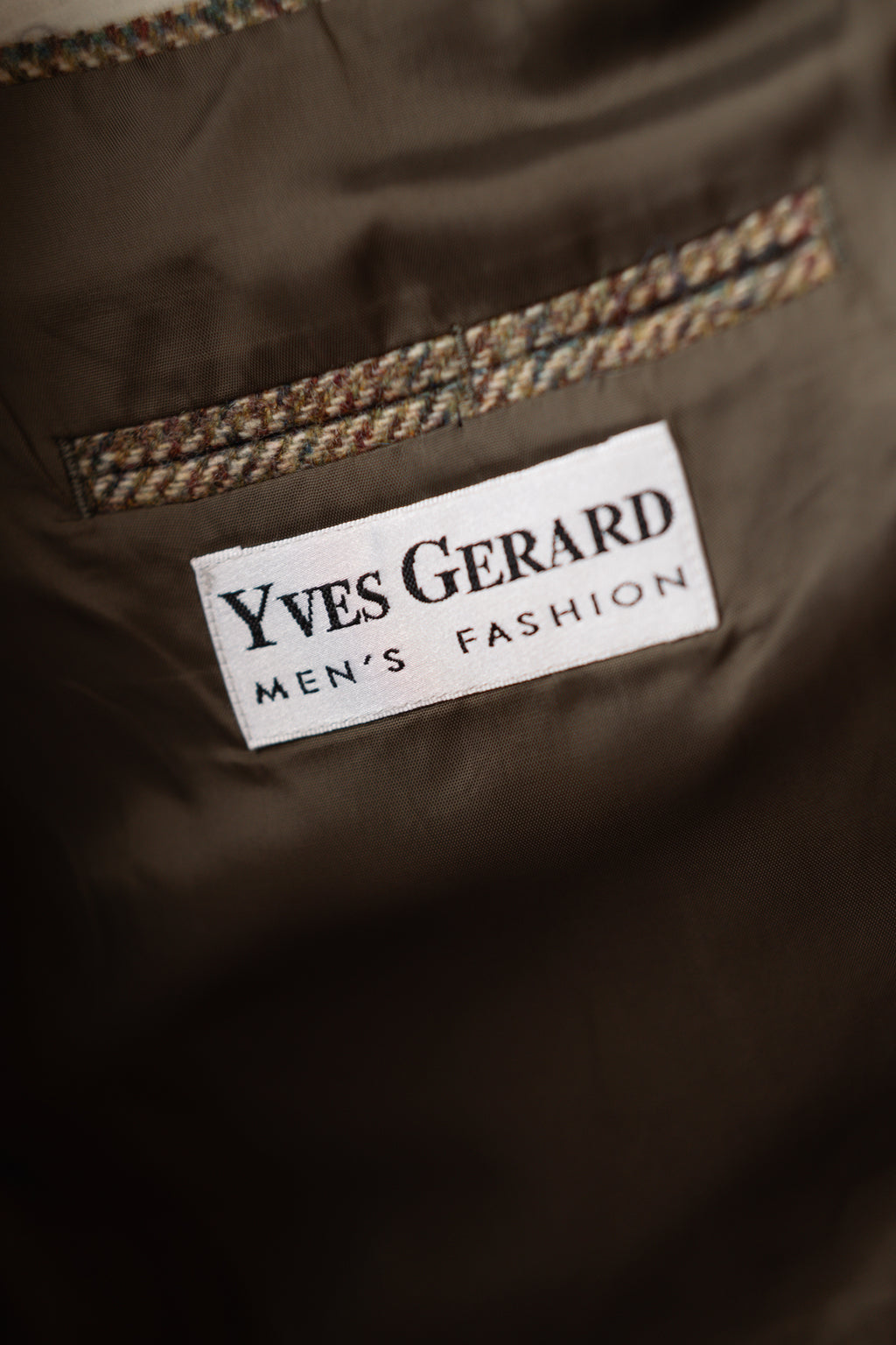 Yves Gerard Tweed Blazer in Brown-Green