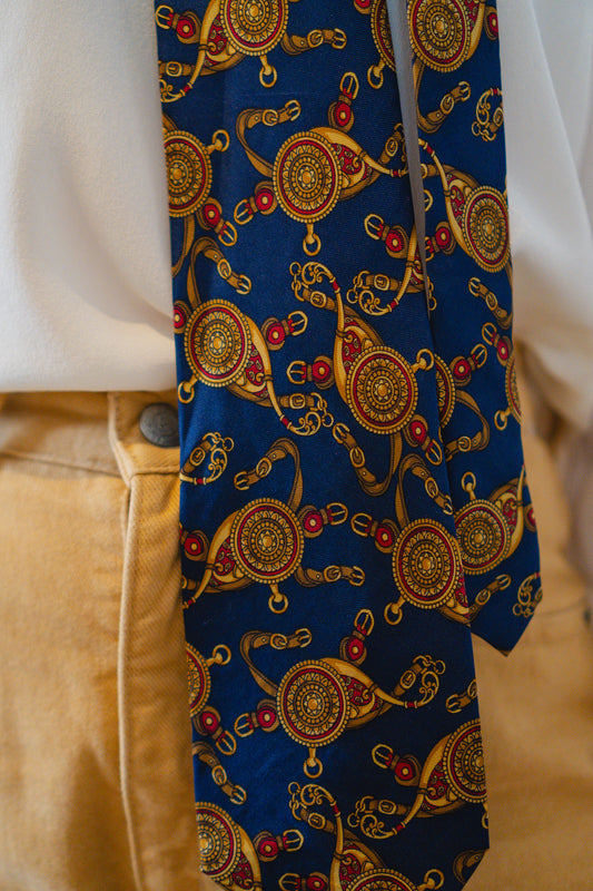 NAVY BLUE TIE WITH DETAILS