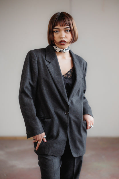 Charcoal Grey Wool & Cashmere Suit by Max Mara Size S/M UK 8/10