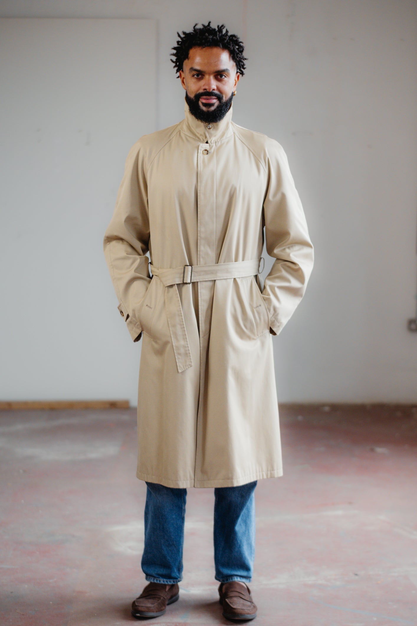 Classic Sand Beige Trench Coat with Plaid Lining