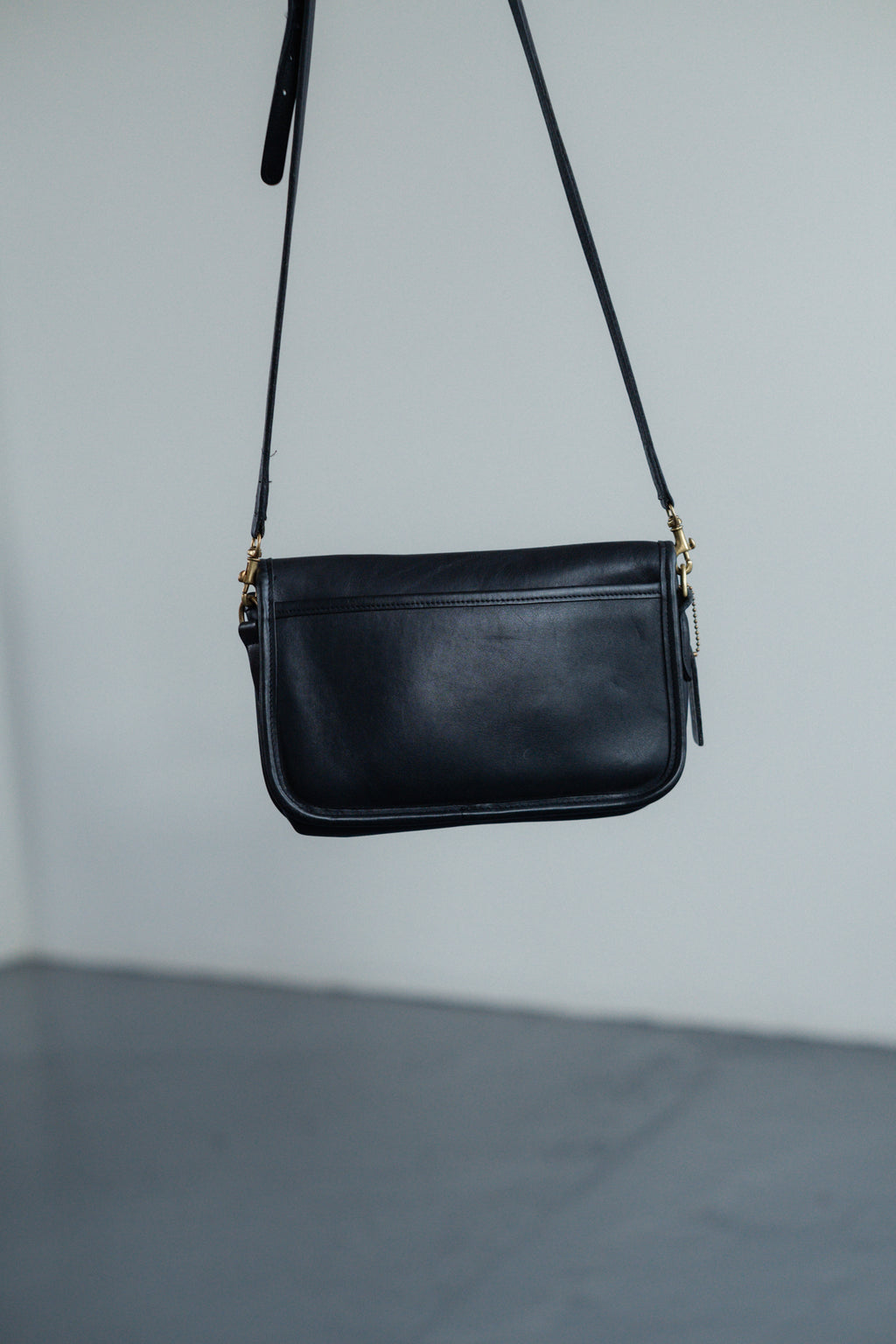 Vintage Coach Pocket Purse 9755 in Black Leather