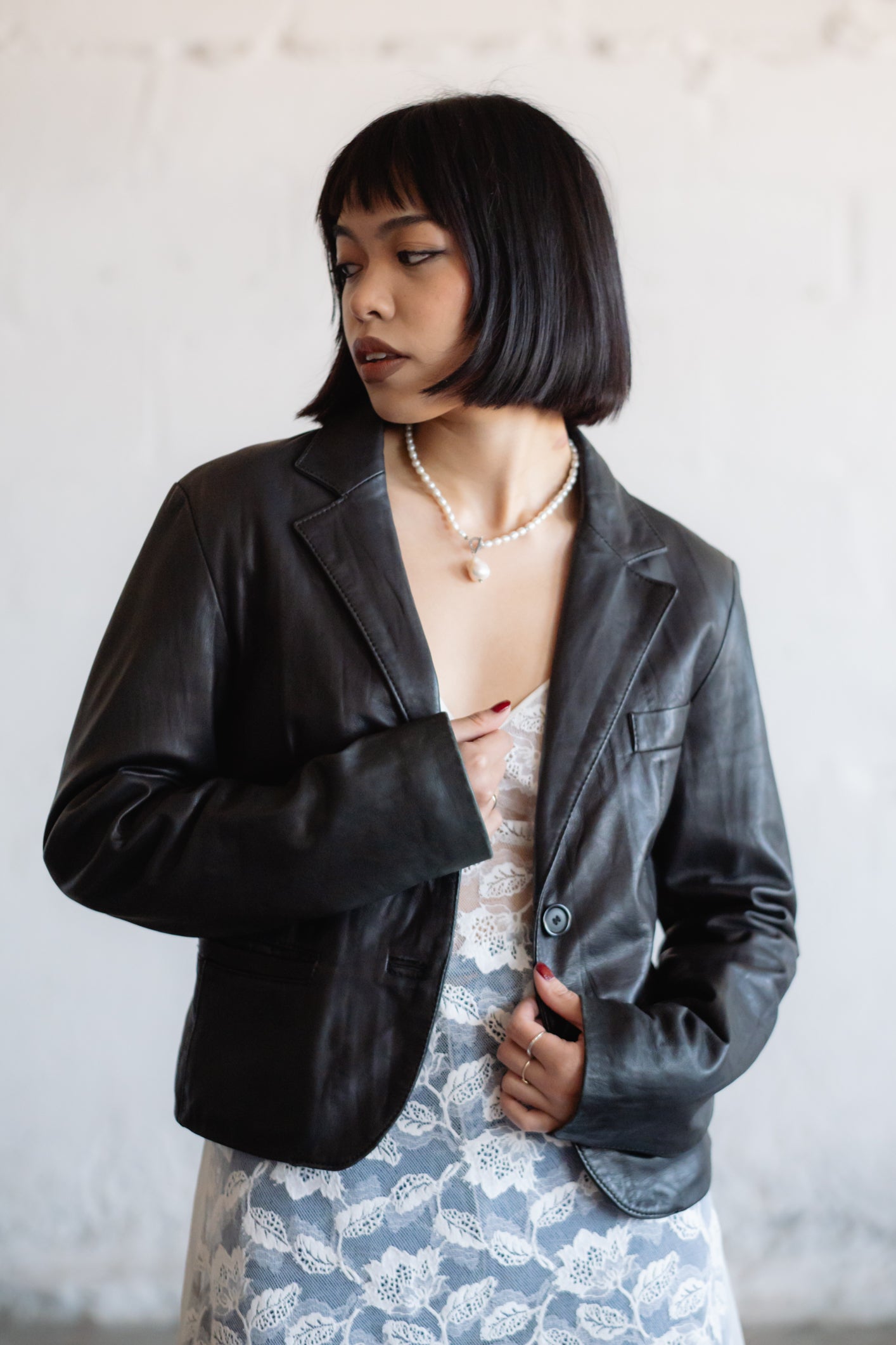 Cropped Leather Blazer in Black